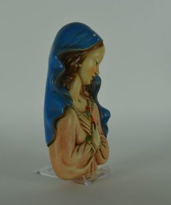 Alternative view of Maria wandsculptuur