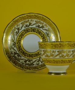 Alternative view of Kop en schotel Royal Stafford Buckingham goud en geel