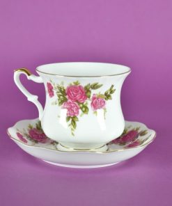 Alternative view of Royal Ascot kop en schotel Red Rose