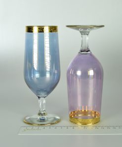 Alternative view of Drinkglazen op voet gekleurd