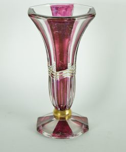 Alternative view of Vaas Art Deco cerise rood met goud en kleurloos glas