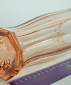 Alternative view of Glazen vaas van roze glas