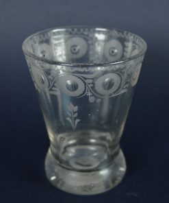 Alternative view of Antiek Hollands fop glas met gaatjes