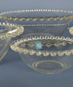 Schaal met parelrand decoratie