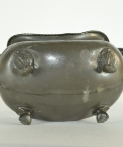 Jardinière van tin op leeuwenvoetjes