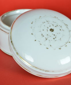 Poederdoos wit aardewerk