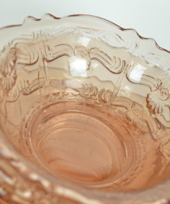 Schaal roze glas met bloem- of schelpmotief