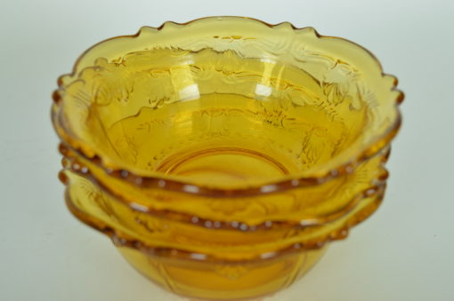 Schaaltje Glas Amberkleurig Bloemmotief