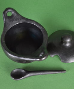 Black pottery aardewerk Colombia - pannetje met deksel en lepel
