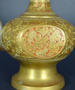 Arabische koperen schenkkan