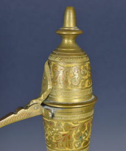 Arabische koperen schenkkan