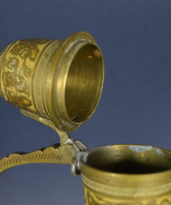 Arabische koperen schenkkan