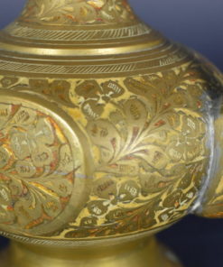 Arabische koperen schenkkan