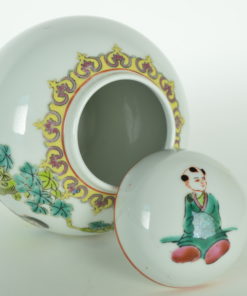 Gemberpot vogels voeren
