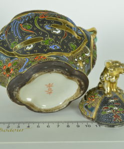 Wierook pot Japans Satsuma porselein