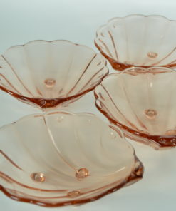 Schelpvormig schaaltje roze glas