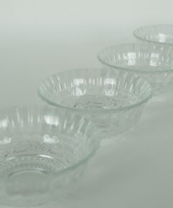 Dessertschaaltjes met feestelijk patroon