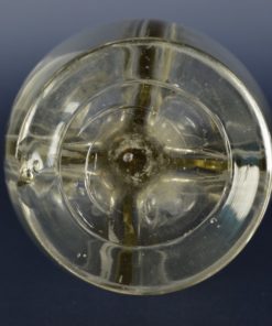 Antieke karaf voor olie loodhoudend glas