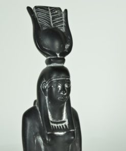 Egyptische godin Maät beeld van steen