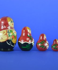 Matroesjka zwart met bloem