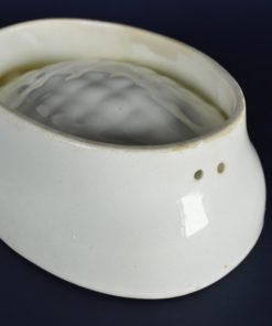 Antieke puddingvorm met ananas keramiek wit