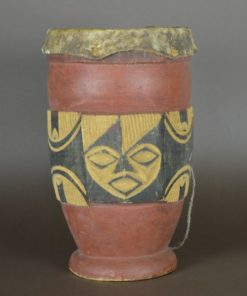 Afrikaanse trommel met gezicht