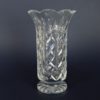 Kristallen vaas recht met schulprand op voet