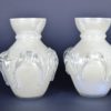 Twee vaasjes opaline effect glaslas