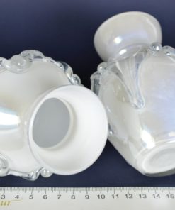 Twee vaasjes opaline effect glaslas