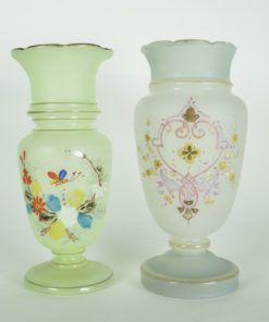 Vazen opaline glas groen en wit antiek