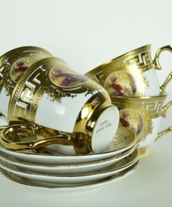 Kop en schotel goud Royal Porcelain England