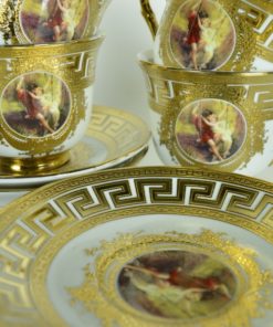 Kop en schotel goud Royal Porcelain England
