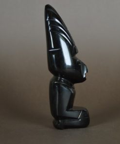 Goud obsidiaan beeld van Mexicaanse krijger