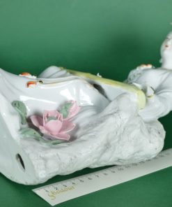 Japanse Geisha met Guzheng snaarinstrument