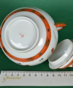 Suikerpot Japans met deksel met blaadjes - porselein