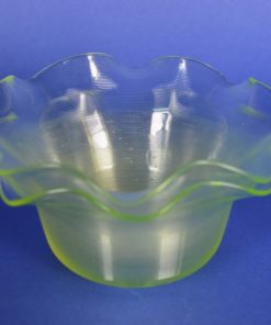 Glazen schaaltjes uranium glas