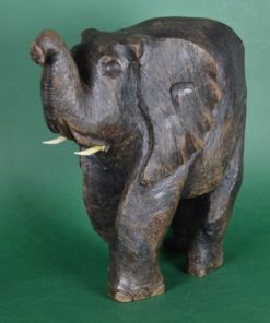 Primitieve woeste Afrikaanse olifant van hout