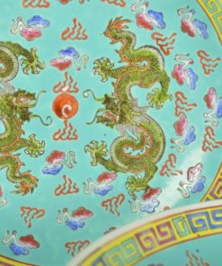 Diep bord turquoise met groene draken Chinees