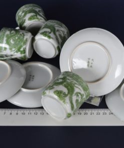 Kop en schotels met groene draken - porselein -set van vier