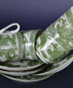 Kop en schotels met groene draken - porselein -set van vier