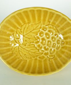 Aardbeien puddingvorm - kerriekleurig, aardewerk
