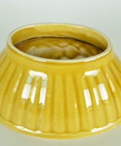 Aardbeien puddingvorm - kerriekleurig, aardewerk