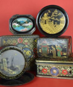 Collage met antieke blikken