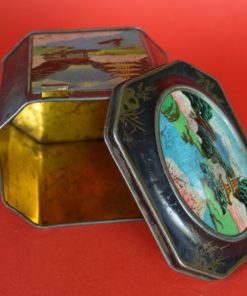 Blik met Mount Fuji en bootje - antiek