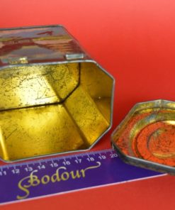 Blik met Mount Fuji en bootje - antiek