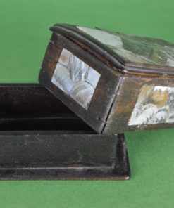 Chinees antiek doosje hout en parelmoer