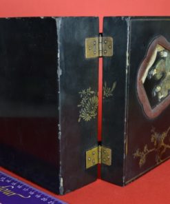 Lakdoos voor sieraden met speksteen decoratie