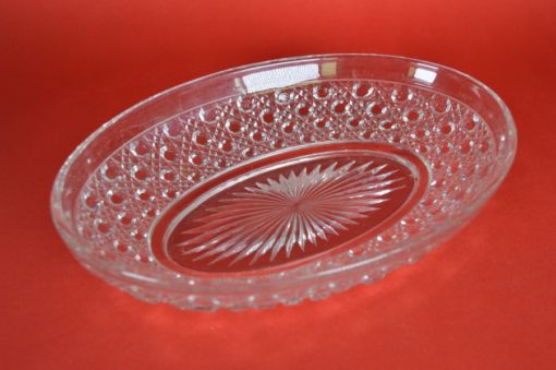 Ovale schaal met in glas geperste diamant facetten