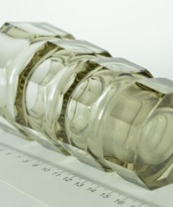 Vaas grijsbruin glas achthoekig met vlakken