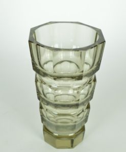 Vaas grijsbruin glas achthoekig met vlakken